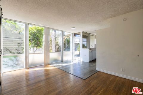 Photo of 3330 S Sepulveda Boulevard #21, Los Angeles, CA 90034 (MLS # 24428747)