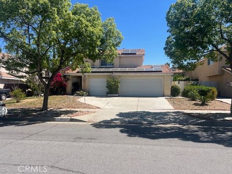 Photo of 1808 Cave Street, Redlands, CA 92374 (MLS # AR26066623)