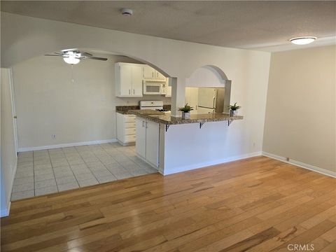 3721 Country Club Drive 18 Long Beach CA 90807