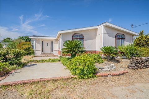 12782 Riggins Road Phelan CA 92371