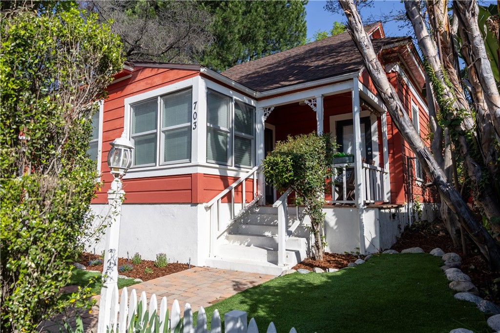 703 Manzanita Avenue