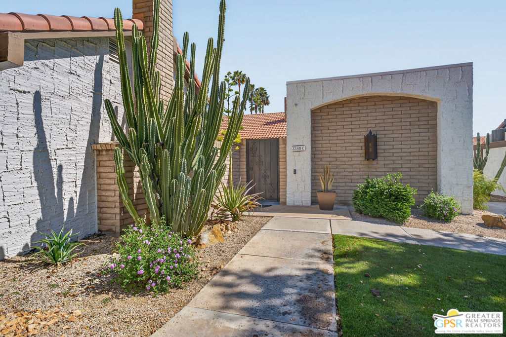 2380 W Miramonte Circle C