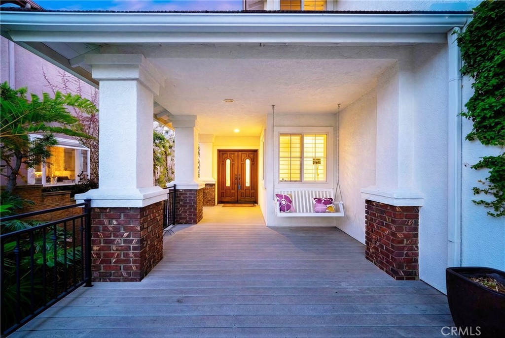 6206 E Cliffway Drive