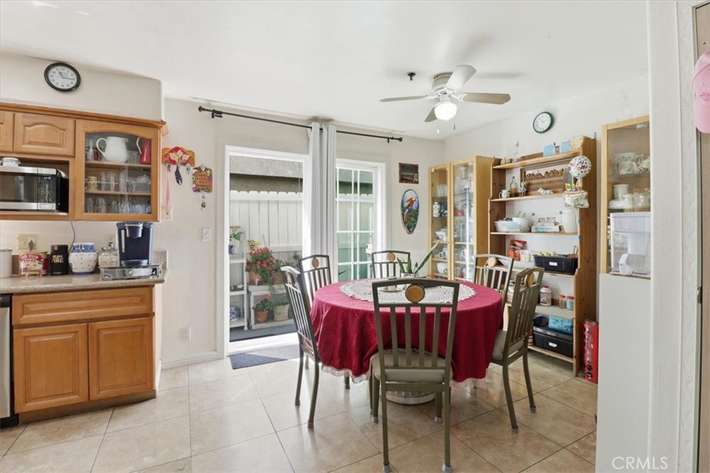 9146 Tobias Avenue 4