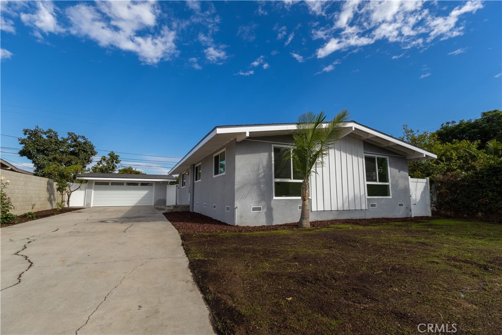 413 S Poplar