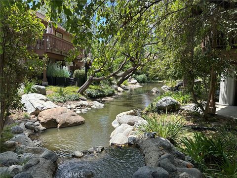 Photo of 7101 Farralone Avenue #147, Canoga Park, CA 91303 (MLS # SR26106415)