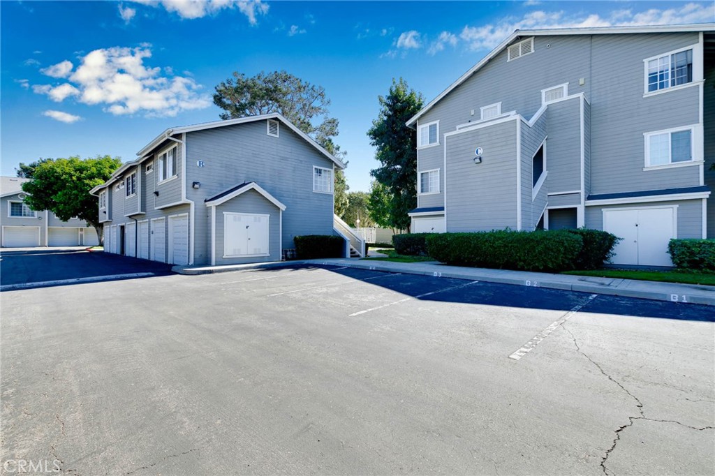 Chelsea Courts - Residential Lease