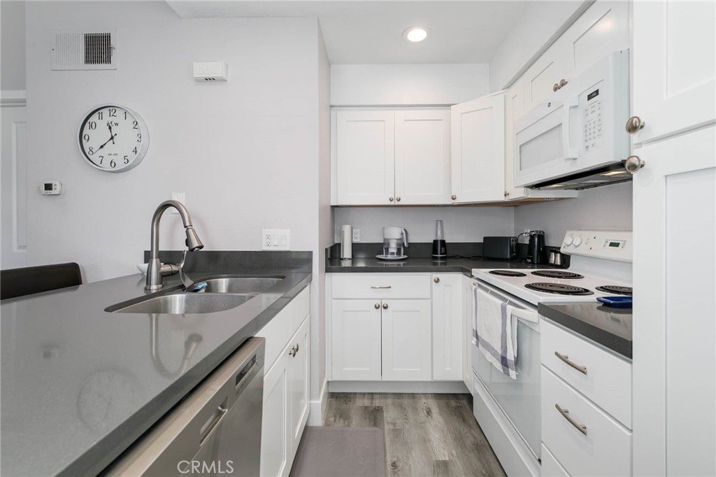 Chelsea Courts - Residential Lease