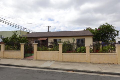 Photo of 2920 Dahlia ST, San Diego, CA 92105 (MLS # 260023465SD)