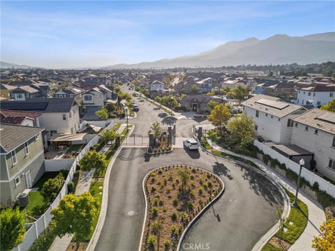 Tiny photo for 339 Hydrangea Street, Fillmore, CA 93015 (MLS # SR26170972)