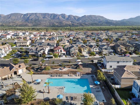 Tiny photo for 339 Hydrangea Street, Fillmore, CA 93015 (MLS # SR26170972)