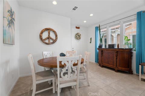 Tiny photo for 339 Hydrangea Street, Fillmore, CA 93015 (MLS # SR26170972)