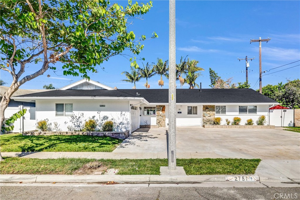 2751 San Carlos