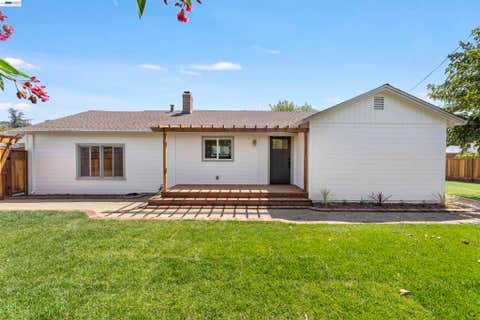 Photo of 2824 Cowell Rd. RD, Concord, CA 94518 (MLS # 41145103)