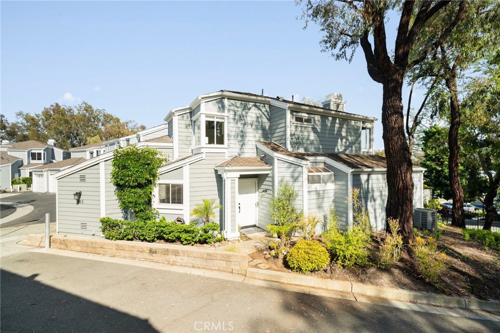 511 San Nicholas Court