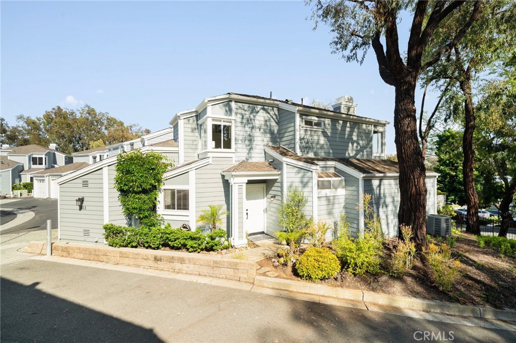 511 San Nicholas Court