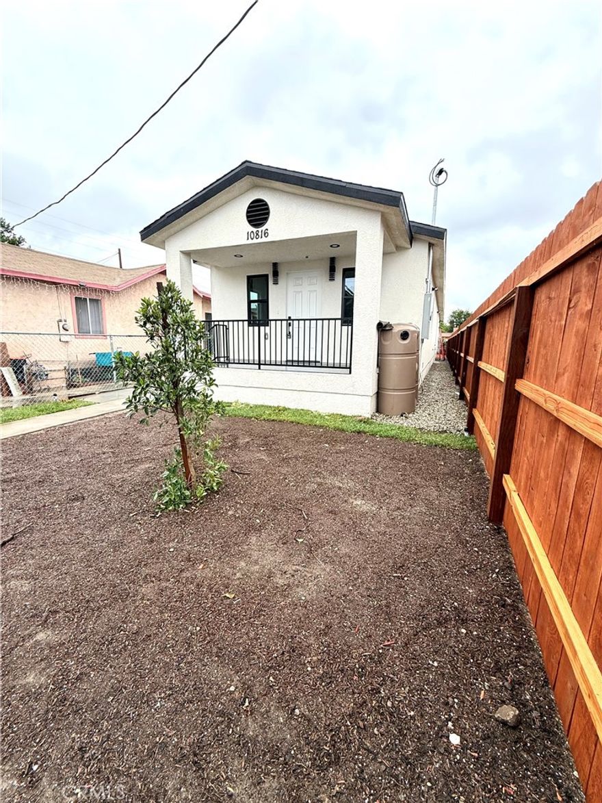 House is 95% new construction only 2 walls were left everything else new construction!! With modern finishes recessed lighting custom shaker cabinets with onyx countertops. Fire sprinklers throughout the house huge master bedroom with walk in closet. Too many items to list hurry this one won’t last!!