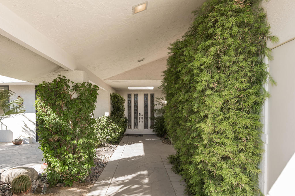 The Springs C.C. - Residential