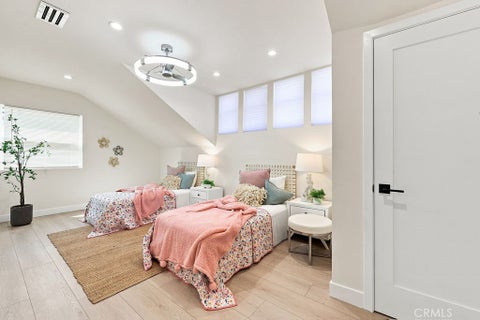 Tiny photo for 5506 Forest Cove Ln, Agoura Hills, CA 91301 (MLS # SR26198382)