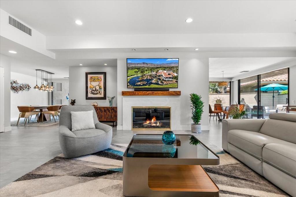 The Springs C.C. - Residential Lease