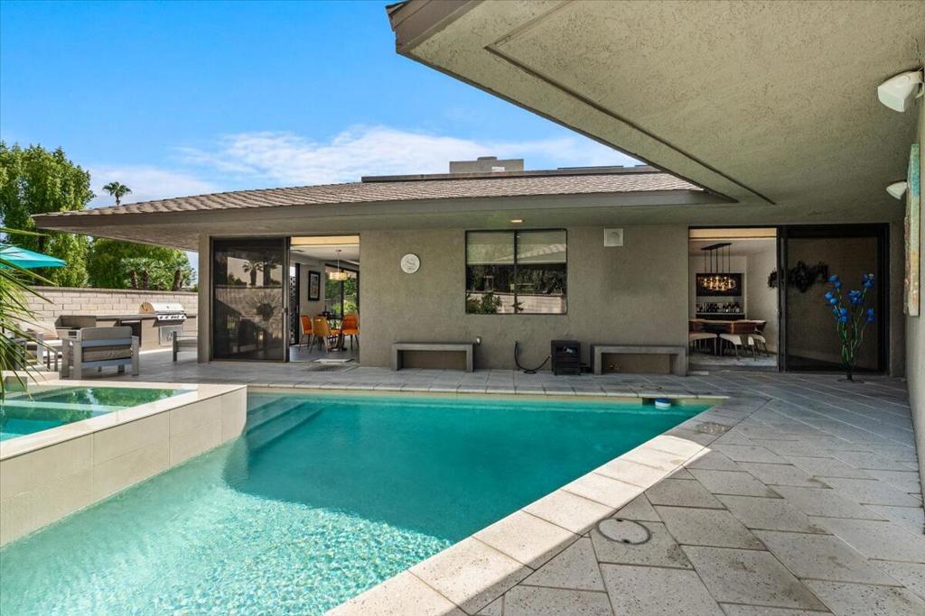 The Springs C.C. - Residential Lease