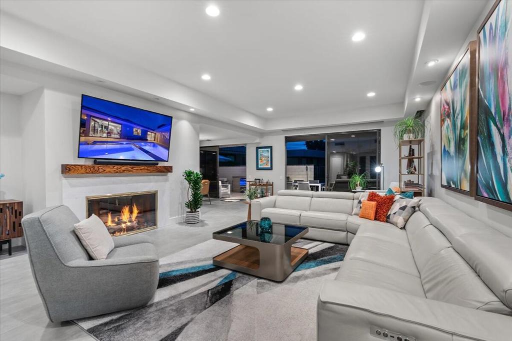 The Springs C.C. - Residential Lease