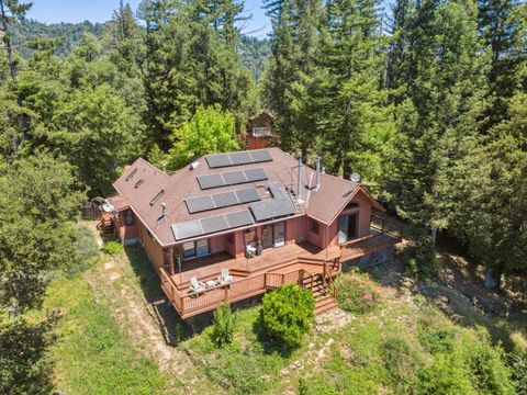 Photo of 1495 Don's Road, Boulder Creek, CA 95006 (MLS # ML82031369)