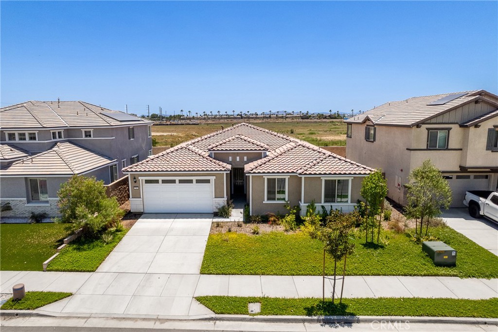 Photo 1 of 39 — 711 Ballesteros, Perris, CA 92571