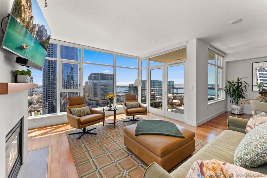 1199 Pacific Highway 2004