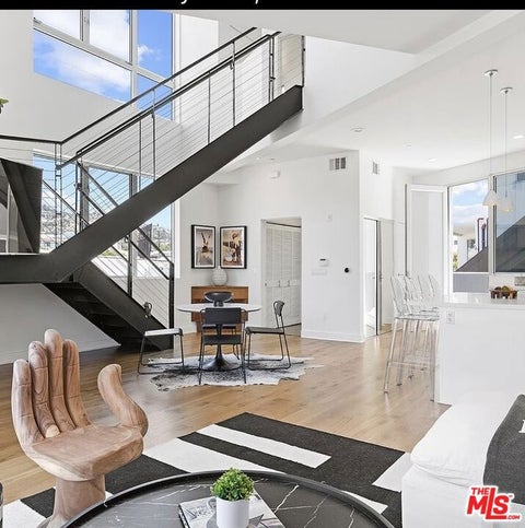 Photo of 616 N Croft Avenue #8, West Hollywood, CA 90048 (MLS # 26988695)