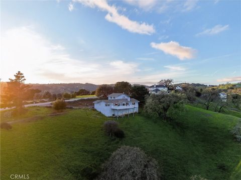 Tiny photo for 11200 Santa Ana Road, Atascadero, CA 93422 (MLS # NS26025095)