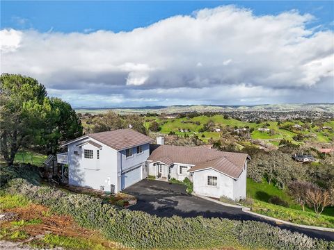 Photo of 11200 Santa Ana Road, Atascadero, CA 93422 (MLS # NS26025095)