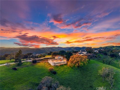 Tiny photo for 11200 Santa Ana Road, Atascadero, CA 93422 (MLS # NS26025095)
