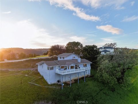 Tiny photo for 11200 Santa Ana Road, Atascadero, CA 93422 (MLS # NS26025095)