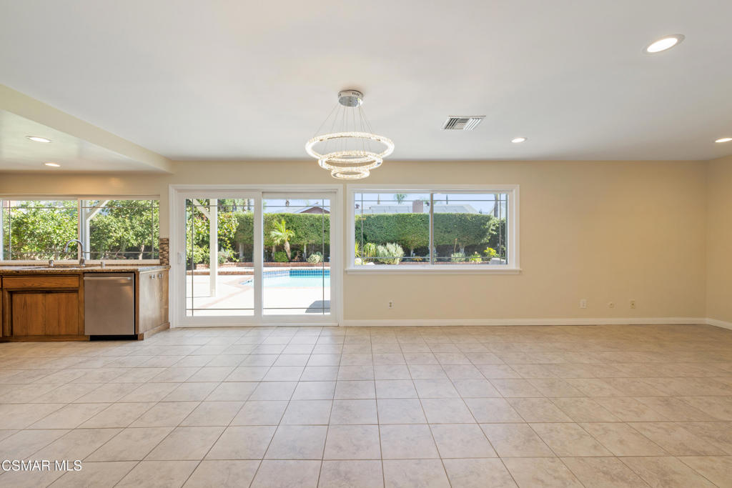 Oakcrest-146 - 146 - Residential