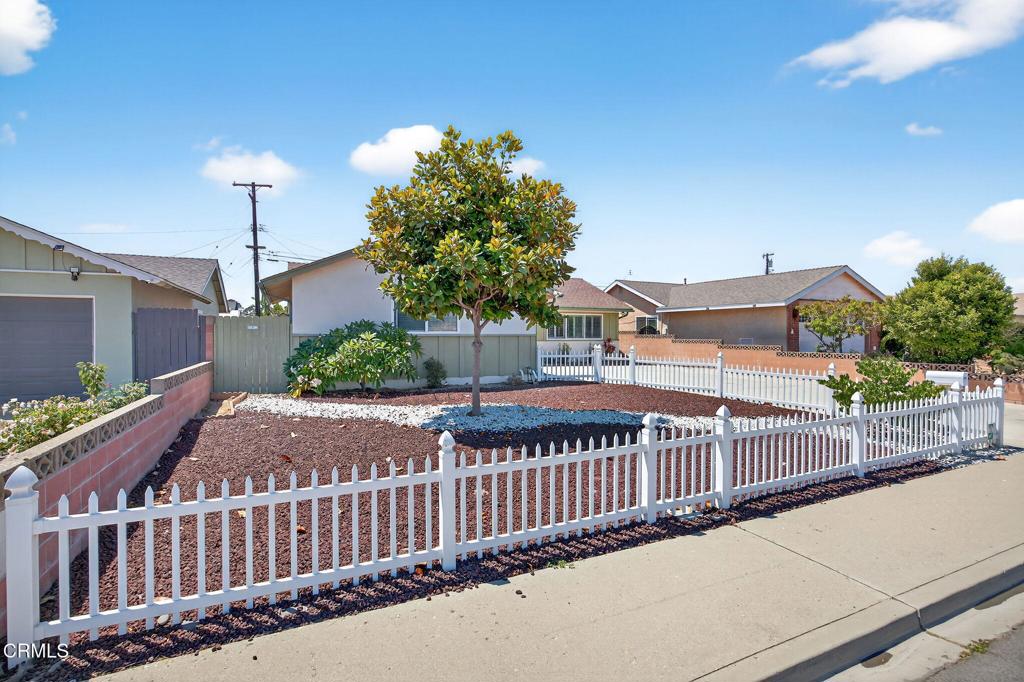1735 N 7th Place