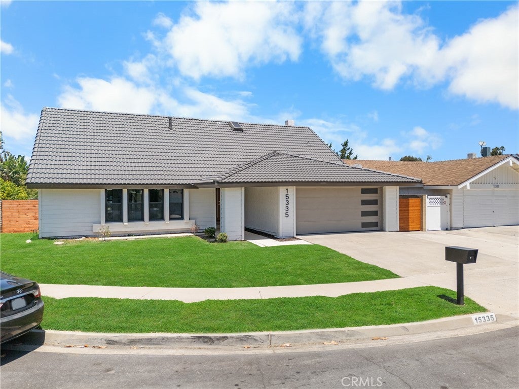 15335 Seine Circle