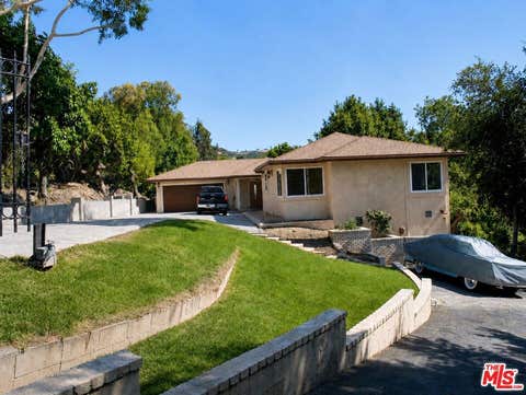 Photo of 2631 S Buenos Aires Drive, Covina, CA 91724 (MLS # 26859333)