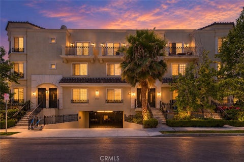 Photo of 3501 Tilden Avenue #8, Los Angeles, CA 90034 (MLS # OC26222671)