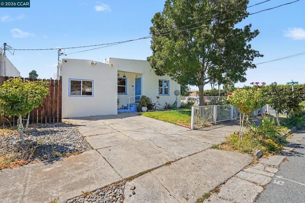 1110 Laurel Ave