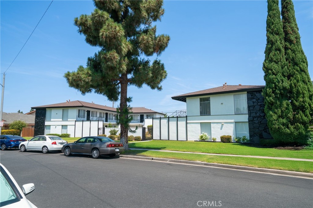 9371 Cellini Ave.
