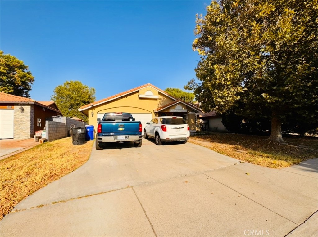 House for sale in the city of San Bernardino! This stunning 3 bedroom 2 bath in the sought after area of san bernardino just hit the market! This 1,546 sqft home is ready for a new buyer!