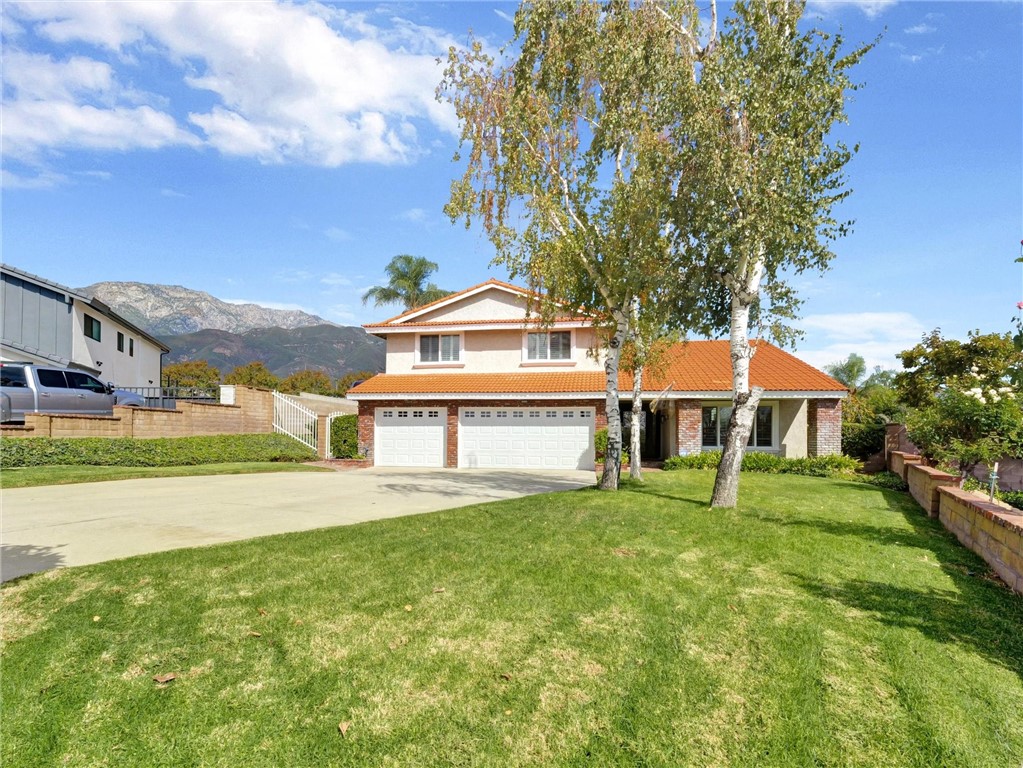 5831 Moonstone