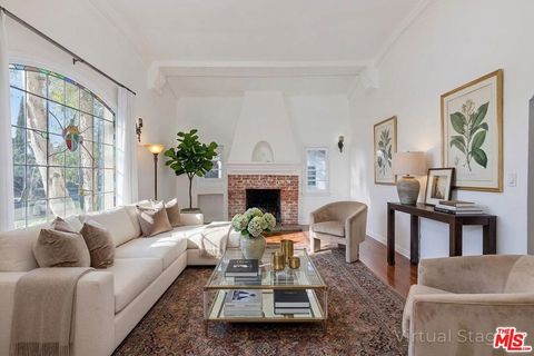 Photo of 144 S La Peer Drive, Beverly Hills, CA 90211 (MLS # 26661639)