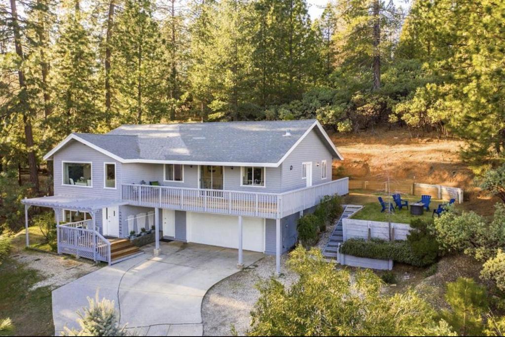 15126 Carrie Drive