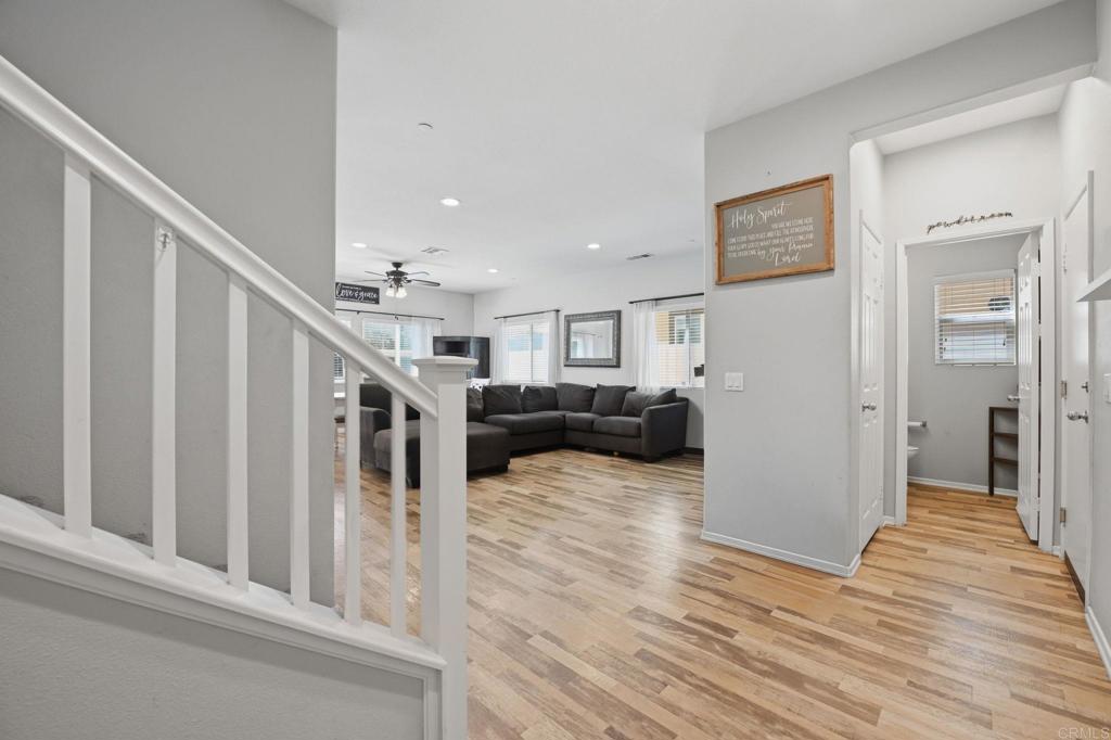 35302 Brown Galloway Lane