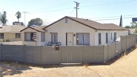 Photo of 7369 Cartwright Avenue, Sun Valley, CA 91352 (MLS # DW25168211) Photo of 7369 Cartwright Avenue, Sun Valley, CA 91352 (MLS # DW25168211)