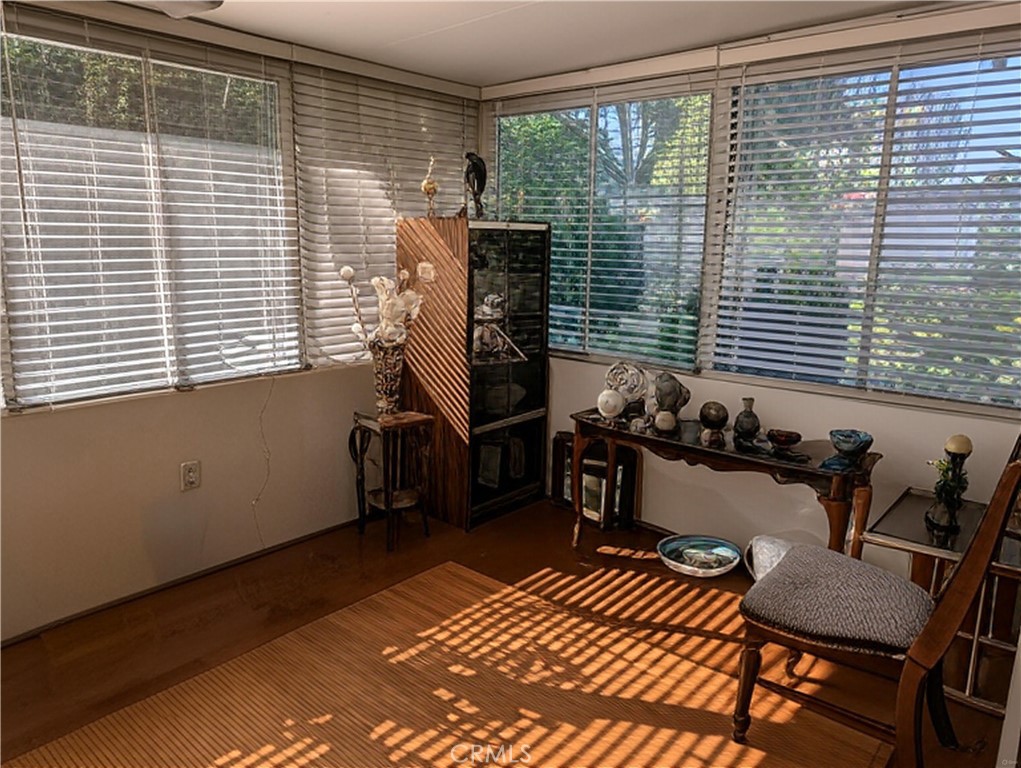 2056 VIA MARIPOSA E A