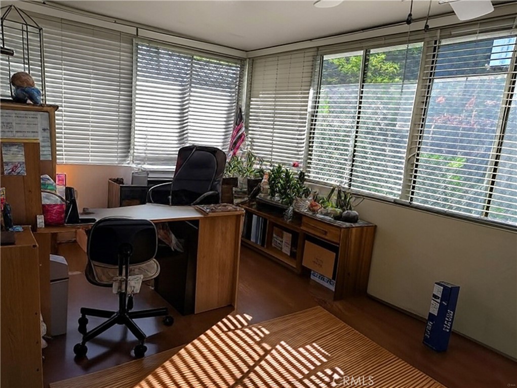 2056 VIA MARIPOSA E A