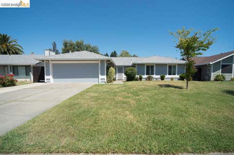 Photo of 39 Stanislaus CIR CIR, Sacramento, CA 95831 (MLS # 41144240)